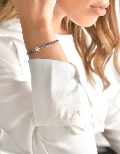 Bee Goddess, Venus Star Gold Diamond Bracelet, Rosegold — view 3