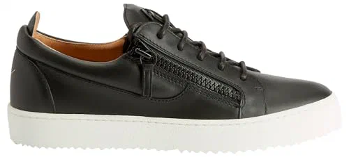 Frankie Low Top Sneakers