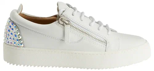 Gail Low Top Sneakers