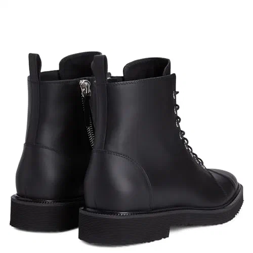 Giuseppe Zanotti, Chris Low — view 3