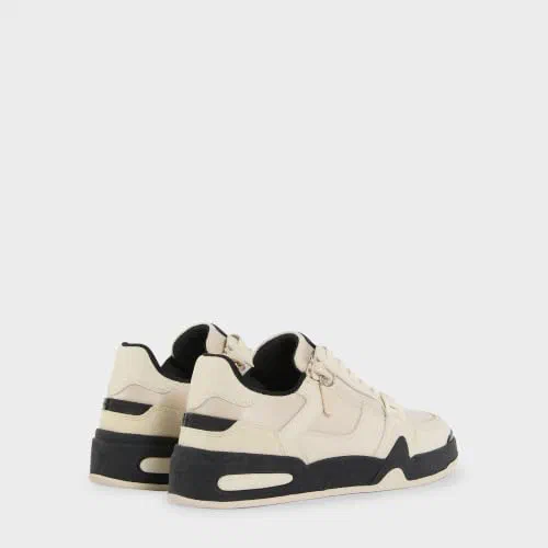 Giuseppe Zanotti, Gz-Ghost — view 3