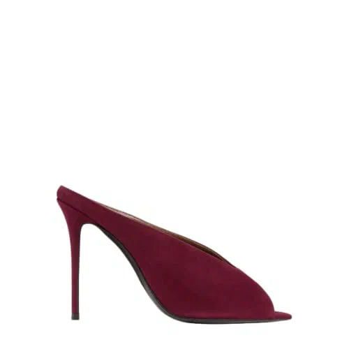 Giuseppe Zanotti, Intriigo Cluedo 105