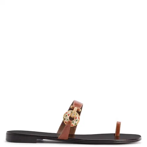 Giuseppe Zanotti, Jaylen Flat