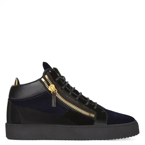 Giuseppe Zanotti, Kriss