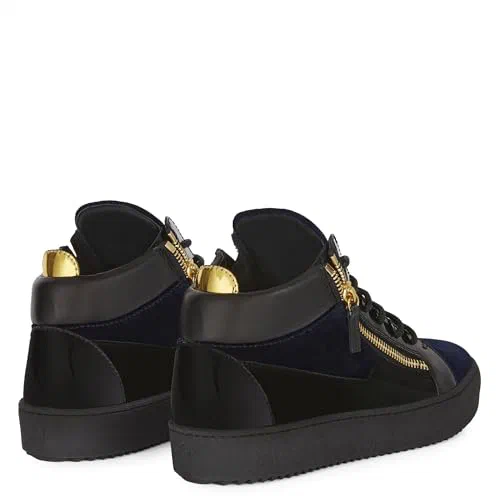 Giuseppe Zanotti, Kriss — view 3