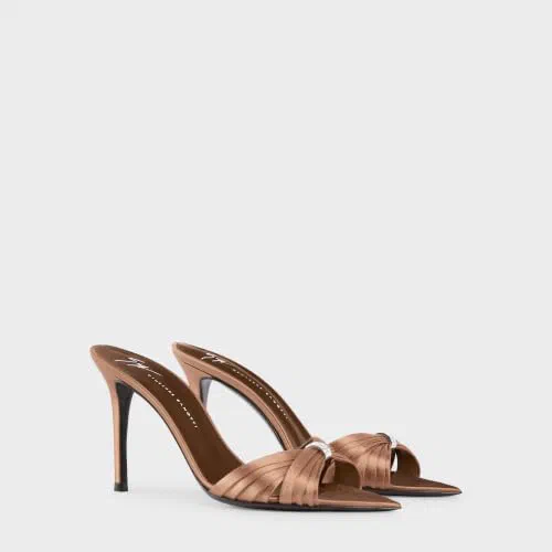Giuseppe Zanotti, Lumière Mule 90 — view 3