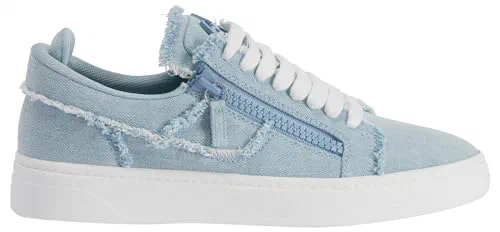 GZ94 Low Top Sneakers