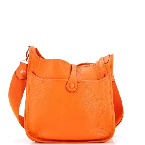 Hermès, Pre-Loved Evelyne Bag Gen III PM — view 3
