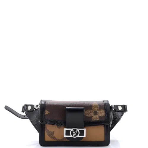 Louis Vuitton, Pre-Loved Dauphine Bumbag