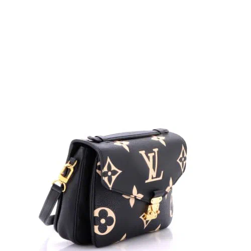 Louis Vuitton, Pre-Loved Pochette Metis — view 3