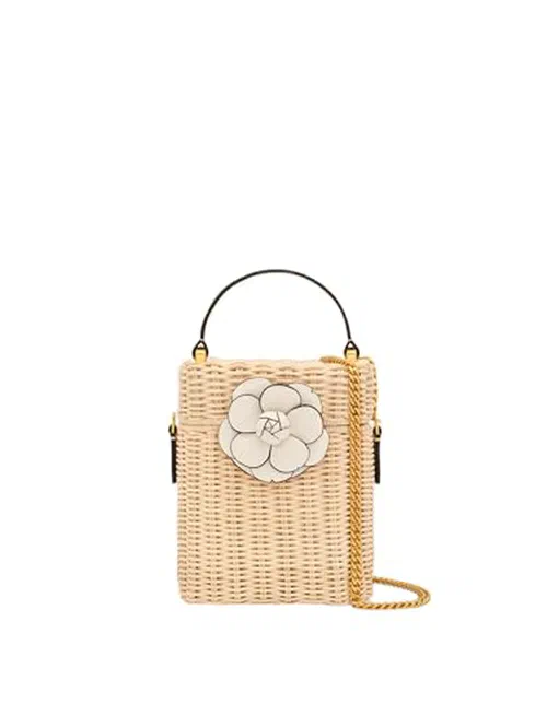 Oscar de la Renta, The Alibi in Wicker